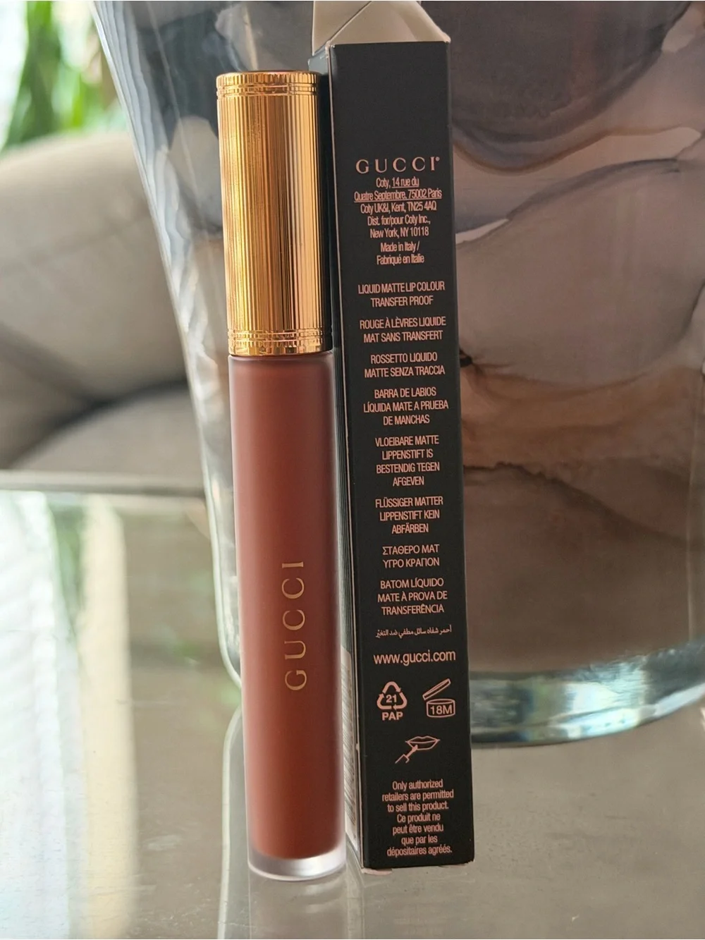 124 Emilie Brown-Gucci Rouge À Lèvres  Liquid Matte Lipstick